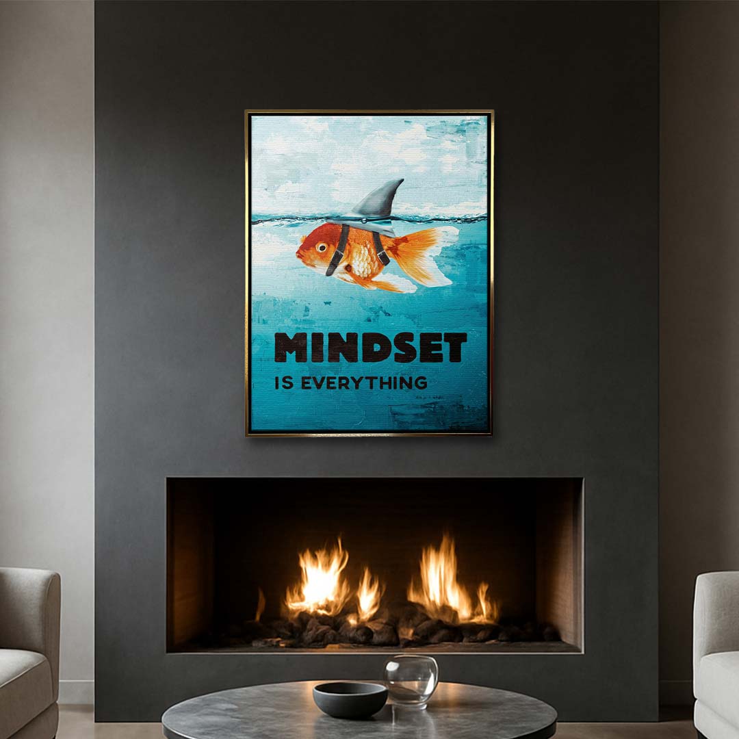 Obraz na płótnie przedstawiający złotą rybkę z płetwą rekina i napisem Mindset Is Everything, wydruk galeryjny, sztuka nowoczesna.