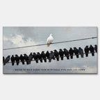 motywacyjny Obraz na płótnie Better to Walk Alone – biała gołębica pośród czarnych ptaków, symbol niezależności i siły charakteru, sztuka Huephant.