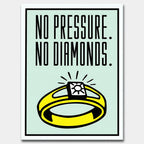 Obraz na płótnie z motywacyjnym napisem „No Pressure. No Diamonds.” przedstawiający żółty pierścień z diamentem na jasnym tle.