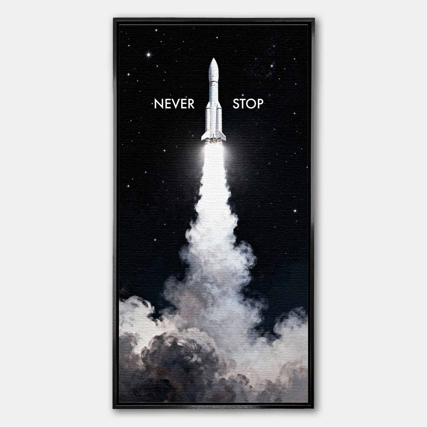Motywacyjny obraz na płótnie z rakietą Never Stop – rakieta startująca w przestrzeń, symbol determinacji, ambicji i nieustannego rozwoju.