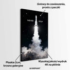 Motywacyjny obraz na płótnie z rakietą Never Stop – rakieta startująca w przestrzeń, symbol determinacji, ambicji i nieustannego rozwoju.