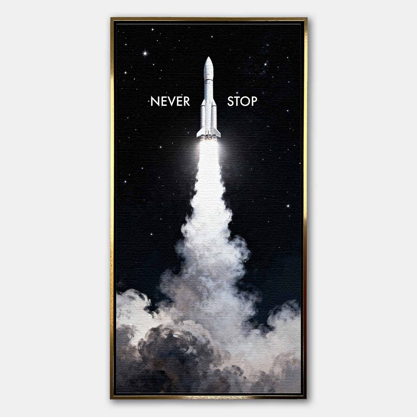 Motywacyjny obraz na płótnie z rakietą Never Stop – rakieta startująca w przestrzeń, symbol determinacji, ambicji i nieustannego rozwoju.