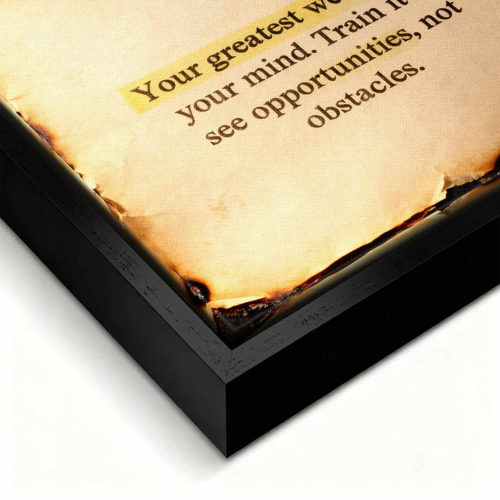 Motywacyjny obraz na płótnie Train Your Mind – cytat o sile umysłu na tle spalonego papieru, symbol wewnętrznej mocy i samodyscypliny.