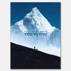 Motywacyjny obraz na płótnie z górą You vs You Mountain – człowiek wspinający się na górę, symbol walki z samym sobą i samodyscypliny.