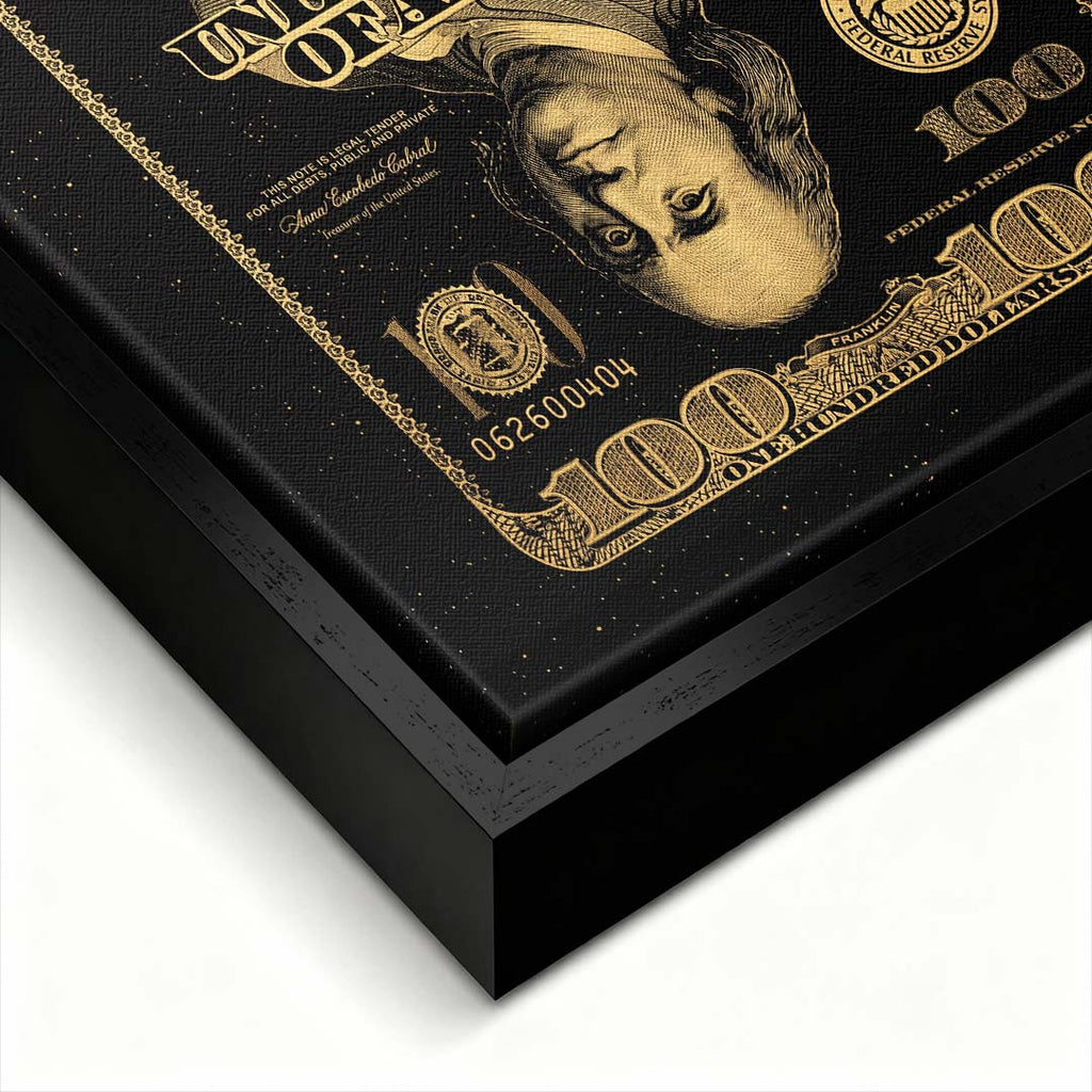 Obraz na płótnie Gold Dollar Card ze złotym motywem banknotu i karty do gry na czarnym tle, nowoczesny wydruk galeryjny do biura.