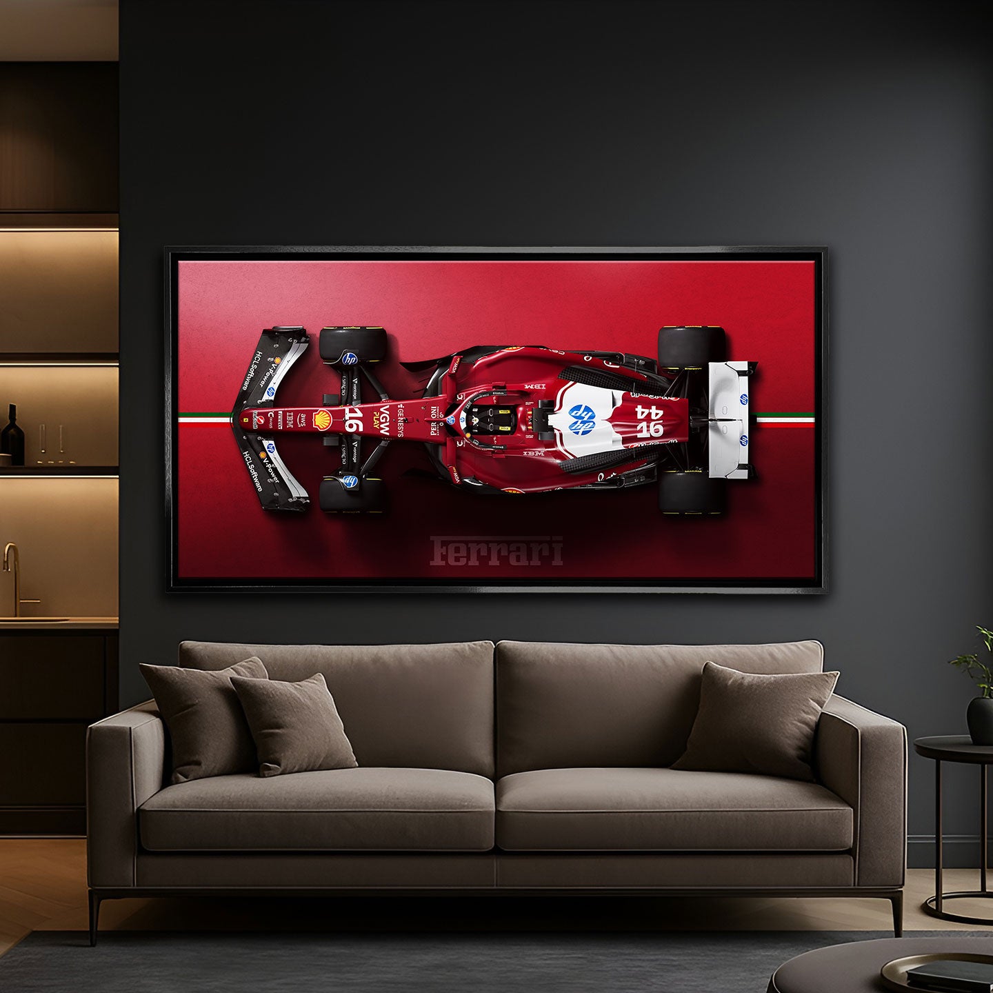 Obraz na płótnie F1 Ferrari – czerwony bolid Formuły 1 z widoku z góry, symbol luksusu, prędkości i determinacji, idealny do wnętrz pełnych energii.