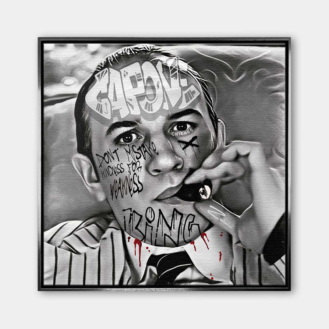 Czarno-biały obraz na płótnie z Al Capone palącym cygaro, ozdobiony napisami graffiti. Nowoczesny wydruk galeryjny w stylu gangsterskim.