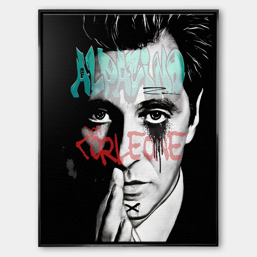 Czarno-biały obraz na płótnie Alpacino Corleone z Ojca Chrzestnego. Wydruk galeryjny w stylu street art z niebieskim napisem Al Pacino i czerwonym Don Corleone.