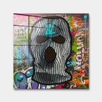 Sztuka nowoczesna w stylu street art: obraz na szkle akrylowym przedstawiający postać w kominiarce z motywami luksusowego graffiti, wydruk galeryjny.