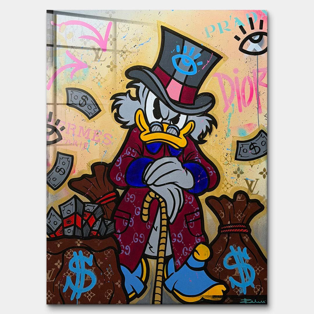 Obraz na szkle akrylowym pop art przedstawiający postać postawnego kaczora przy workach z pieniędzmi. Wydruk galeryjny, sztuka nowoczesna.