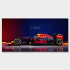 Obraz na płótnie F1 Red bull – bolid Formuły 1 Red Bull Racing w barwach granatowo-czerwonych, symbol prędkości i wyścigowej pasji.