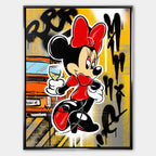 Obraz na płótnie Drink Champagne, pop art z ikoniczną myszką, kieliszkiem, pomarańczowym autem i graffiti na żółtym tle.