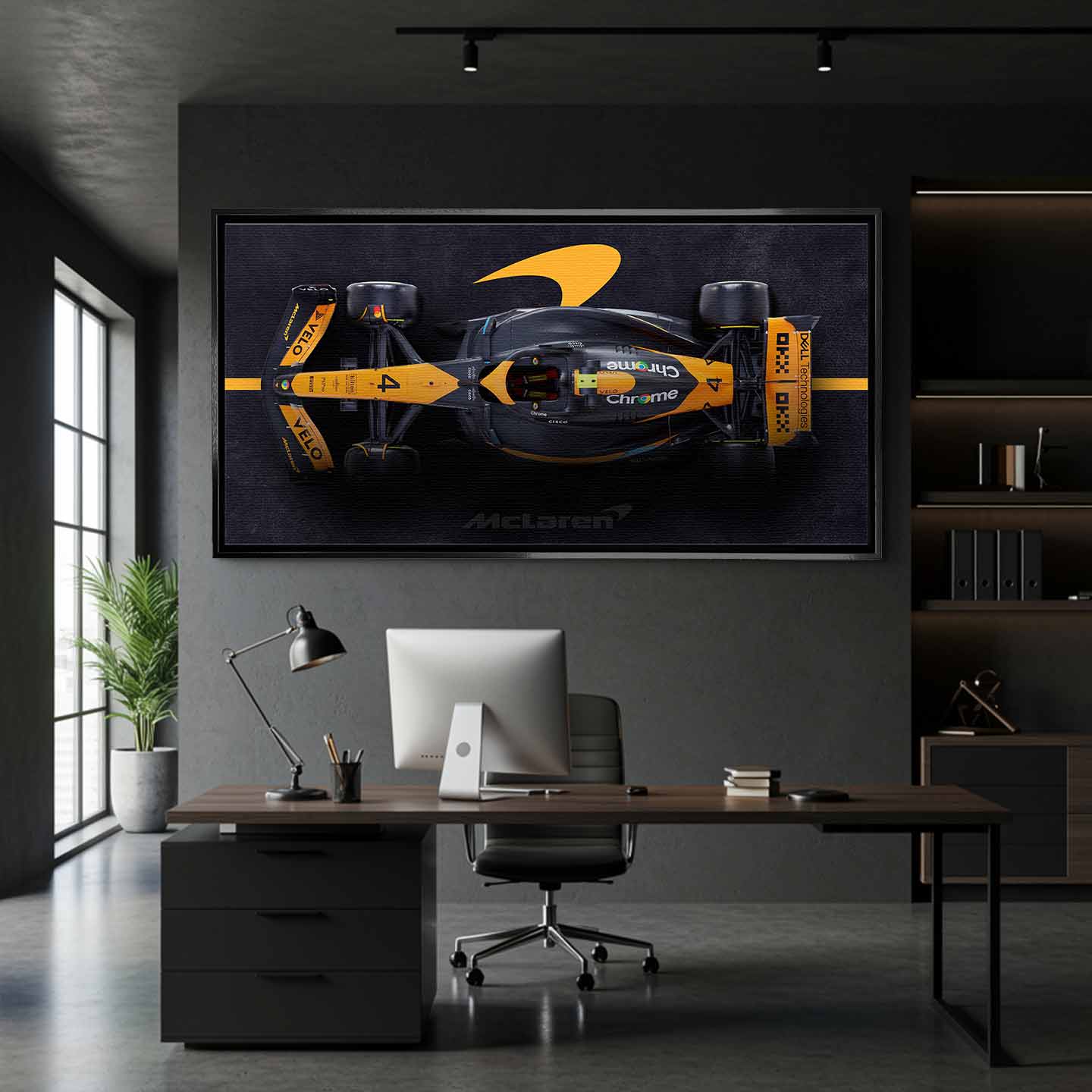 obraz na płótnie f1 mclaren bolid z lotu ptaka pomarańczowo czarny motorsport