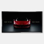 Obraz na płótnie No Risk No Rari z czerwonym Ferrari SF90 widzianym od przodu, na czarnym tle, z napisem „No Risk No Rari”, symbol odwagi, ambicji i luksusowej motoryzacji.
