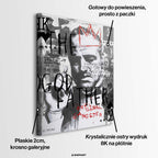 Czarno-biały obraz na płótnie Godfather OG. Filmowy kolaż pop art z portretem Don Corleone, czerwoną koroną i angielskim cytatem o rodzinie i prawdziwym mężczyźnie.