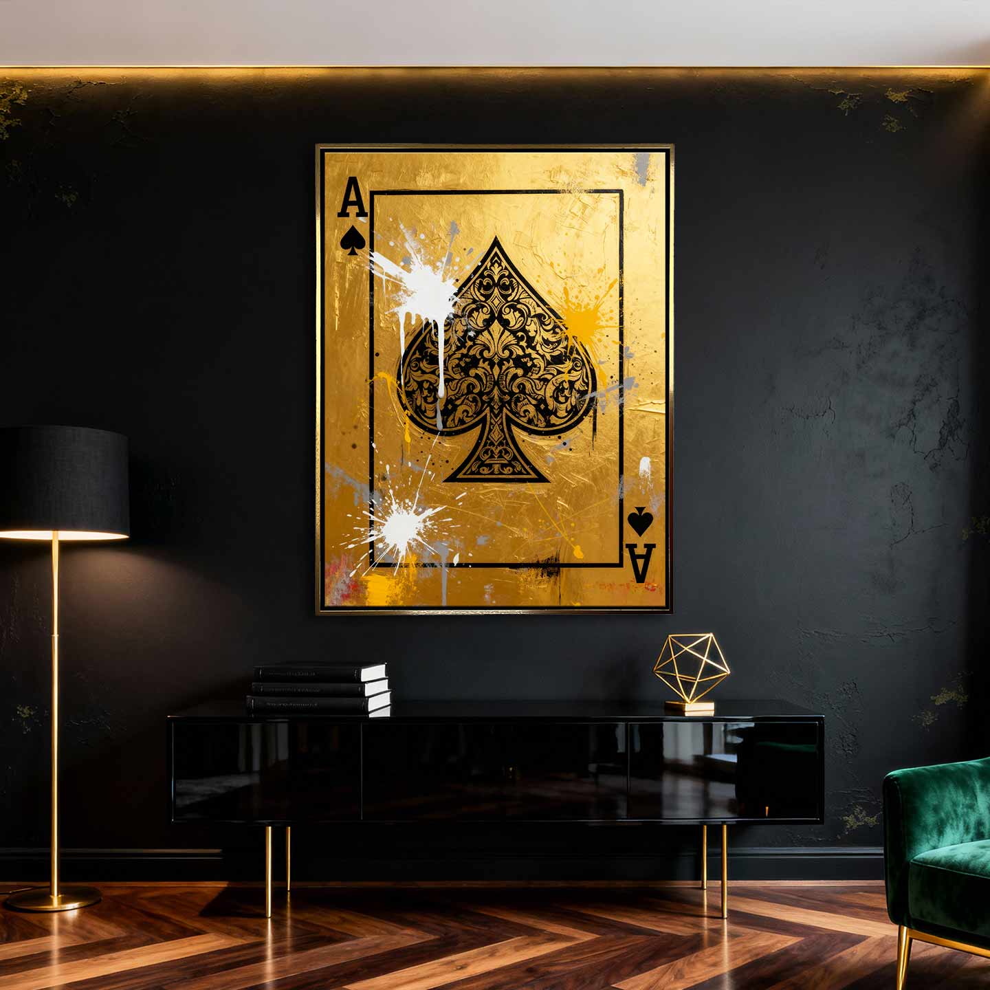 Obraz na płótnie Karta As Pik „Gold Ace” – złota karta as pik z czarnym ornamentem i artystycznymi rozpryskami farby, symbolizująca luksus, władzę i sukces.