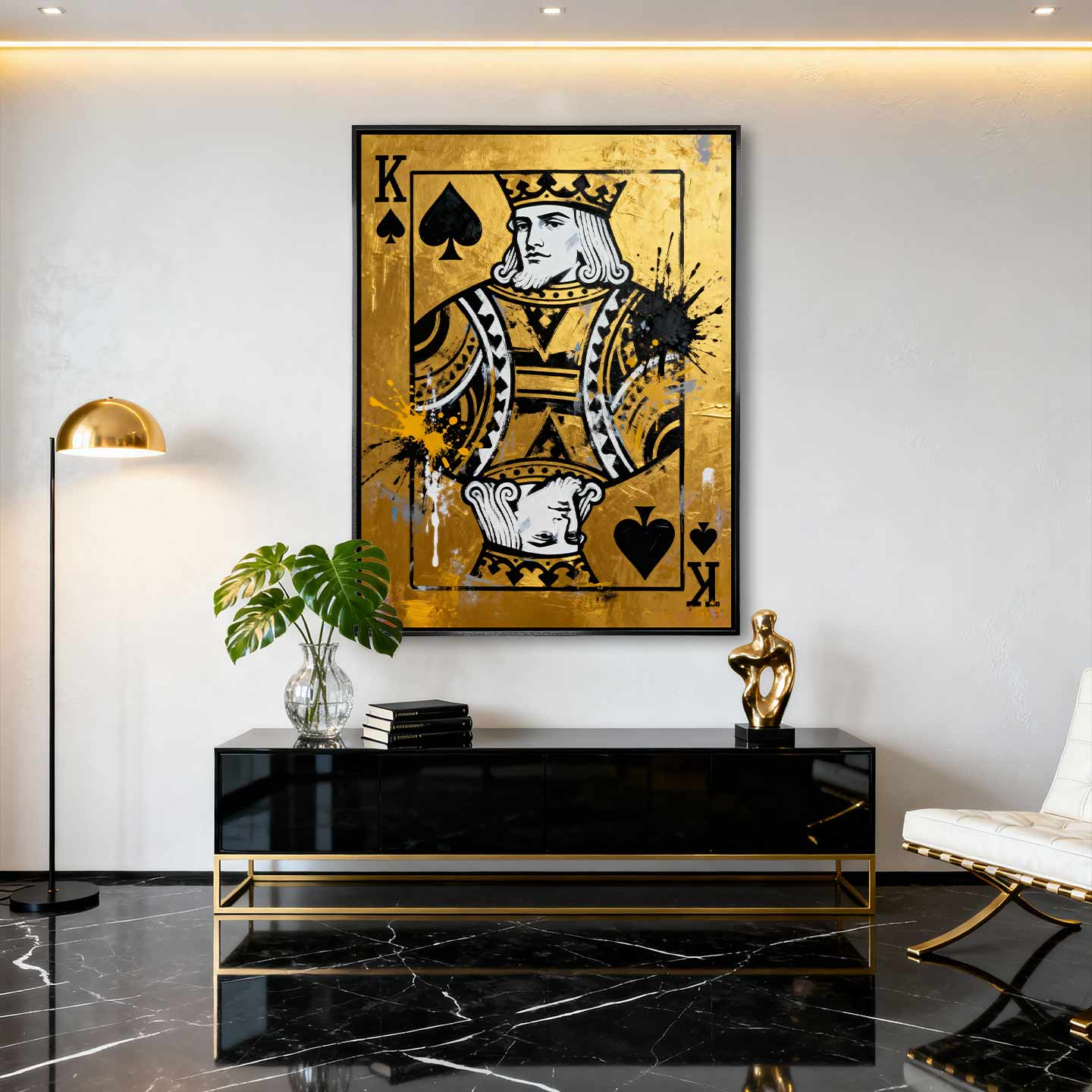 Luksusowy obraz na płótnie Karta Król Pik „Gold King” przedstawiający króla pik na złotym tle, symbolizujący władzę, siłę i pewność siebie.