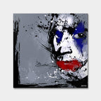 Obraz na płótnie z twarzą Jokera w stylu splash art. Nowoczesny wydruk galeryjny w kolorach szarym, niebieskim i czerwonym. Kunst pop-art.