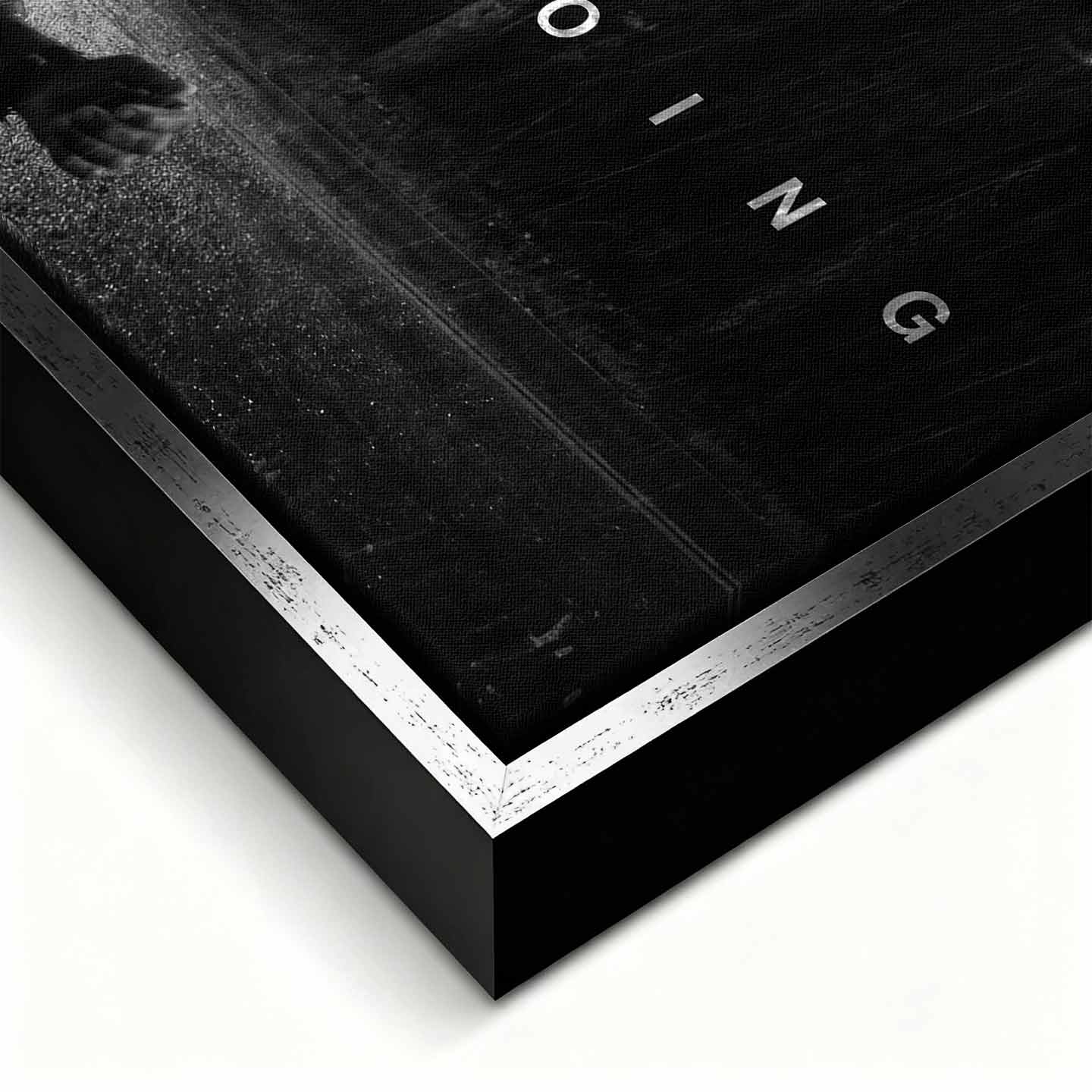 obraz na płótnie david goggins keep going motywacyjny czarno bialy bieg w deszczu