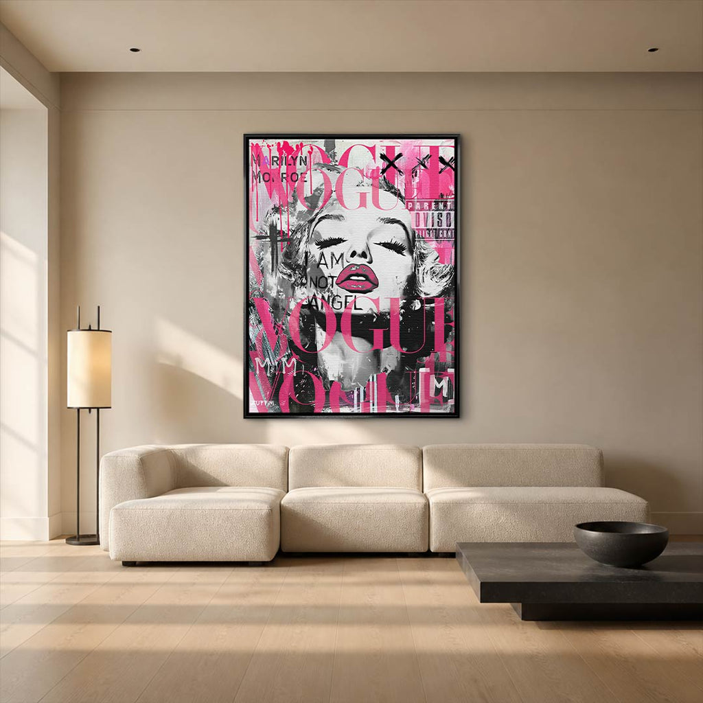 Obraz na płótnie przedstawiający Marilyn Monroe w stylu pop-art z różowym logo Vogue i napisami graffiti. Nowoczesny wydruk galeryjny.