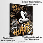 Obraz na płótnie przedstawiający postać Myszki Miki w stylu graffiti z pieniędzmi i złotym napisem „No luck, All Hustle”. Dynamiczna, uliczna estetyka Pop Art z mocnym przekazem i luksusowym wykończeniem.