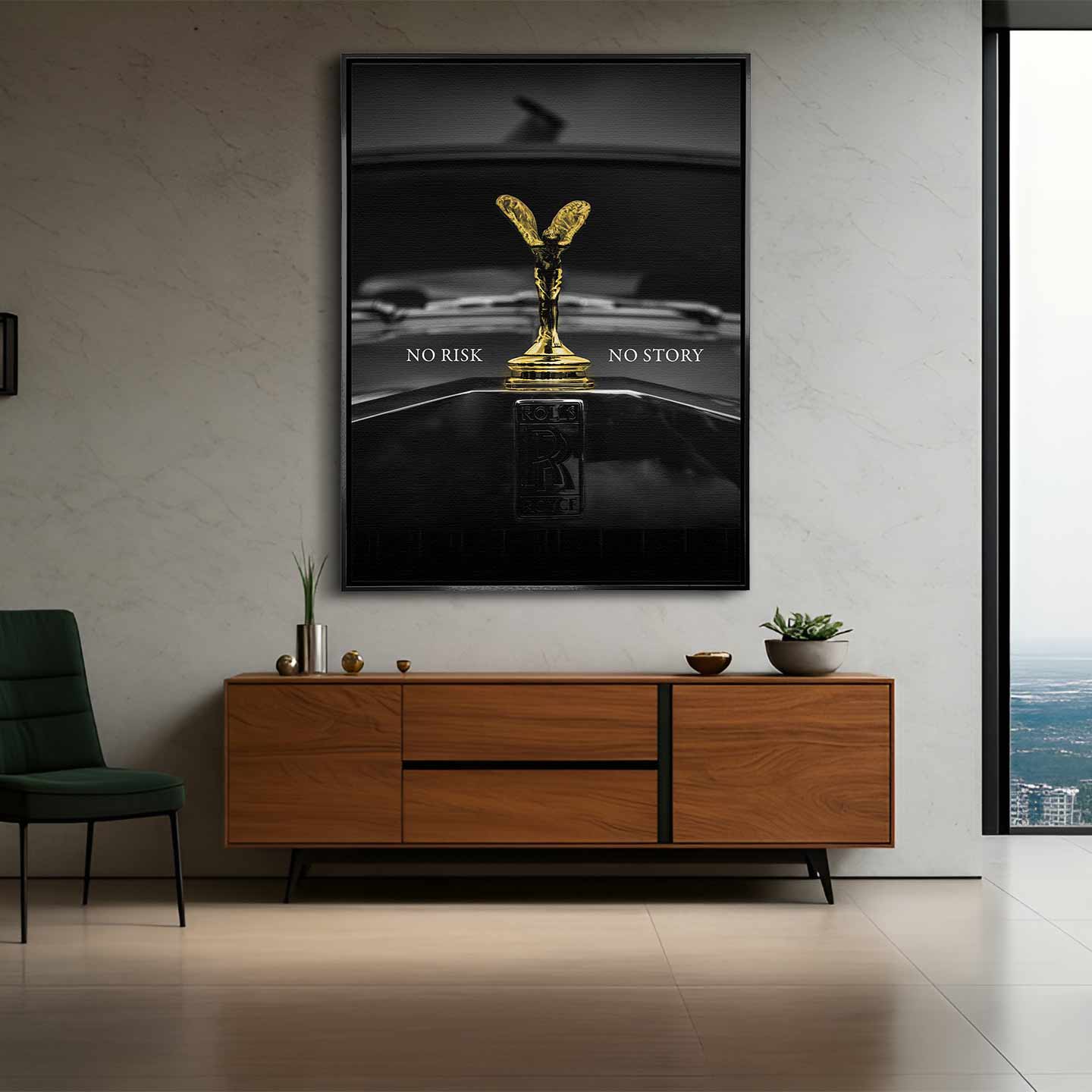 Motywacyjny obraz na płótnie przedstawiający złoty emblemat Rolls-Royce Spirit of Ecstasy z napisem „NO RISK NO STORY” – symbol odwagi, luksusu i sukcesu.