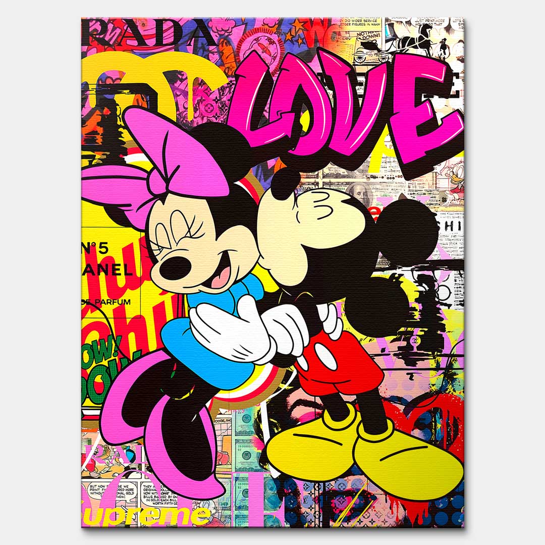 Obraz na płótnie Mouse Love – stylizowana para myszek, różowy napis LOVE i kolorowy kolaż pop art, nowoczesny wydruk galeryjny.