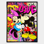 Obraz na płótnie Mouse Love – stylizowana para myszek, różowy napis LOVE i kolorowy kolaż pop art, nowoczesny wydruk galeryjny.