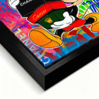 Obraz na płótnie Myszka Miki Designer Mouse niosącą pudełka Chanel, Dior i Cartier na tle kolorowego graffiti, symbol luksusu i pop-artowego stylu.