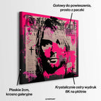 Portret Kurta Cobaina na płótnie z różowym tłem w stylu graffiti i pop-art z motywem Rolling Stone. Nowoczesny wydruk galeryjny dla fanów rocka.