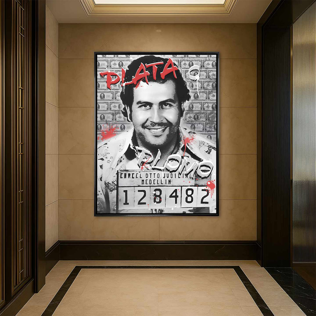 Obraz na płótnie Pablo Plata o Plomo z Pablem Escobarem na tle banknotów, w stylu street-art i pop-art.