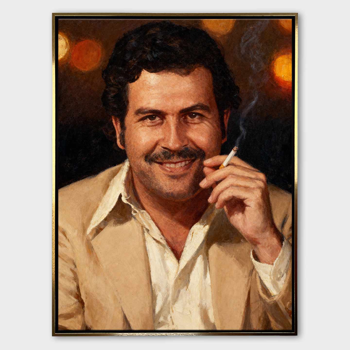 Obraz na płótnie „Pablo Portrait” – portret Pablo Escobara w beżowej marynarce z papierosem, symbol siły i odwagi.