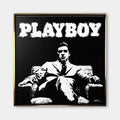 Nowoczesny czarno-biały obraz na płótnie przedstawiający Michaela Corleone z filmu Ojciec Chrzestny pod napisem Playboy. Wydruk galeryjny pop-art.
