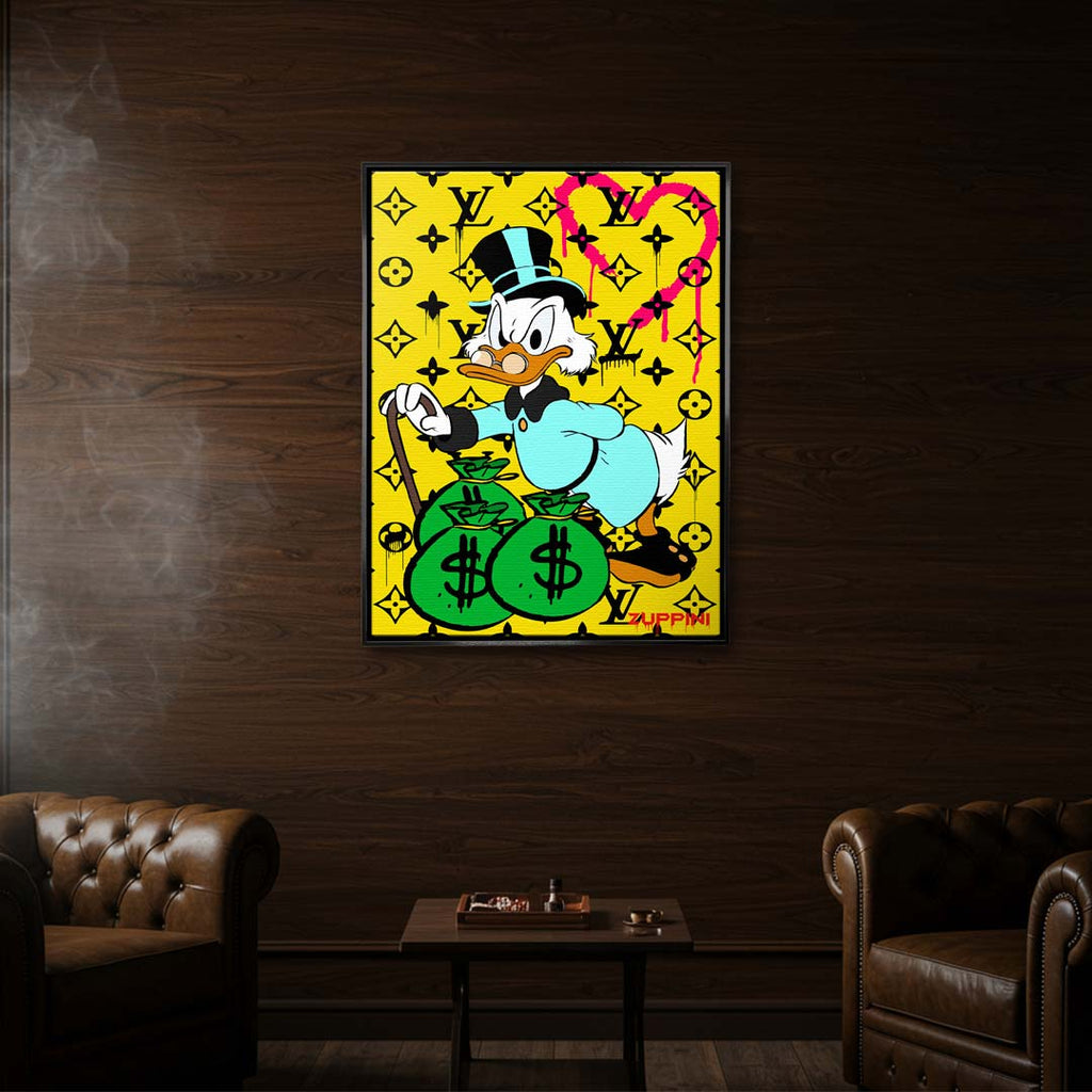 Obraz na płótnie z kaczym milionerem, workami pieniędzy i żółtym monogramowym tłem, kolorowy pop art, wydruk galeryjny.