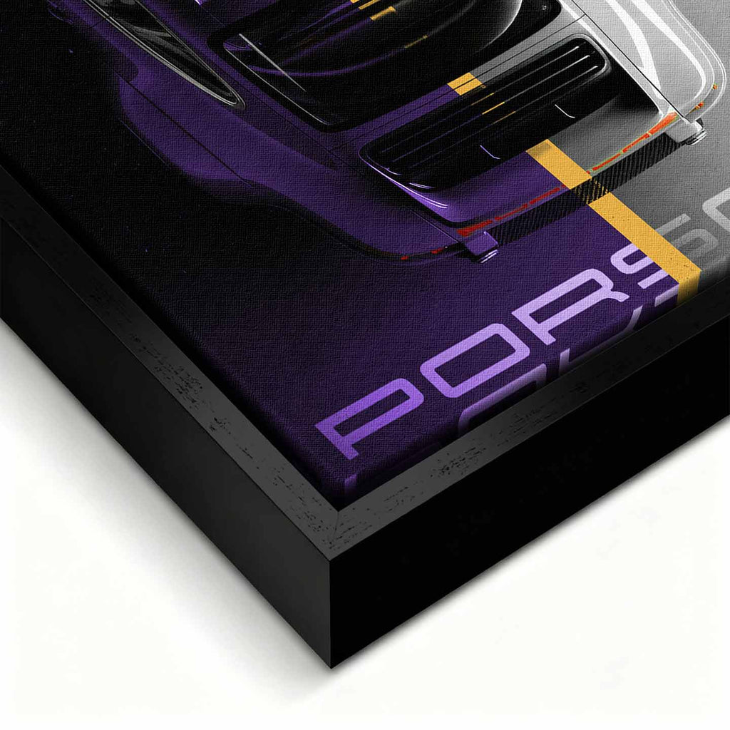 Obraz na płótnie Porsche 911 – widok z góry na kultowy samochód w odcieniach szarości i fioletu, symbol elegancji i motoryzacyjnej pasji.