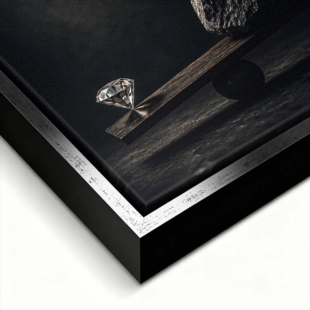 Motywacyjny obraz na płótnie przedstawiający diament przeważający kamień na wadze. Napis Choose Quality Not Quantity, wydruk galeryjny w ciemnych barwach.