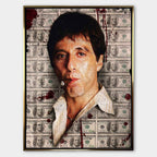 Obraz na płótnie przedstawiający Scarface Tony’ego Montanę z cygarem na tle banknotów dolarowych – symbol siły, władzy i bezkompromisowego sukcesu.