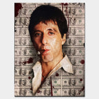 Obraz na płótnie przedstawiający Scarface Tony’ego Montanę z cygarem na tle banknotów dolarowych – symbol siły, władzy i bezkompromisowego sukcesu.