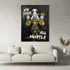 Obraz na płótnie Sknerus McKwacz trzymający worki z pieniędzmi. Nowoczesna sztuka motywacyjna z napisem No Luck All Hustle, wydruk galeryjny.