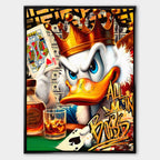 Obraz Sknerus McKwacz na płótnie Poker Duck ze Sknerusem McKwaczem w koronie, trzymającym asa pik i whisky, symbolizujący luksus, ryzyko i mentalność zwycięzcy.