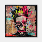 Nowoczesny obraz na płótnie w stylu graffiti przedstawiający czaszkę w koronie z napisami The World Is Mine i No Limit. Kolorowy wydruk galeryjny street art.