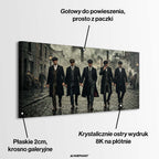 Obraz na płótnie The Garrison Family przedstawiający eleganckich mężczyzn w płaszczach na tle industrialnej ulicy, wydruk galeryjny.
