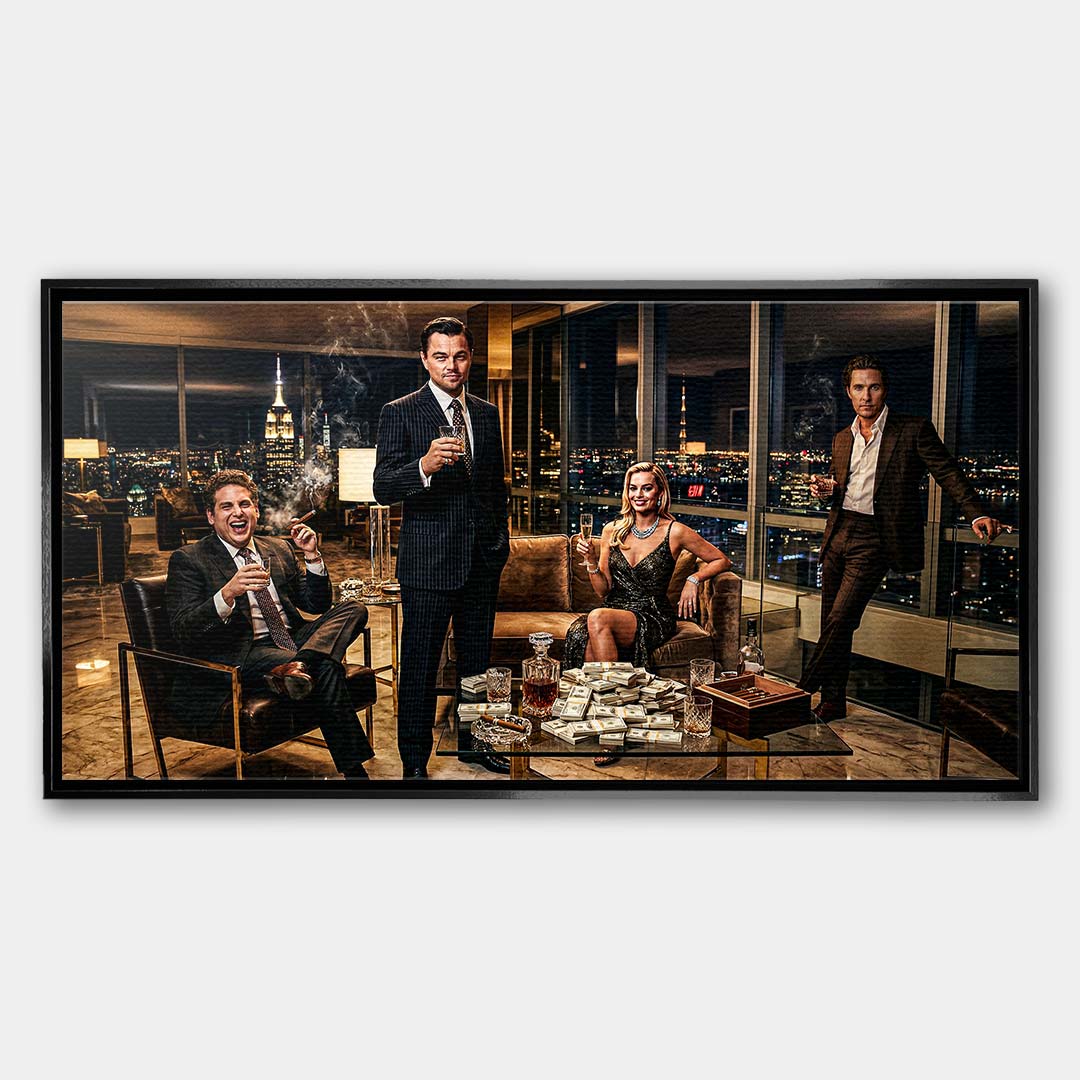 Obraz na płótnie The Wolf's Penthouse – elegancka scena w luksusowym apartamencie nocą, wydruk galeryjny w filmowym stylu.