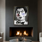 Czarno-biały obraz na płótnie Tony Montana Miami z filmu Człowiek z blizną. Wydruk galeryjny pop art z graffiti, napisem Tony i czerwonym tekstem The world is yours.
