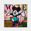 Nowoczesny obraz na płótnie pop-art przedstawiający postać myszki na tle napisu Vogue i elementów modowych. Wydruk galeryjny.