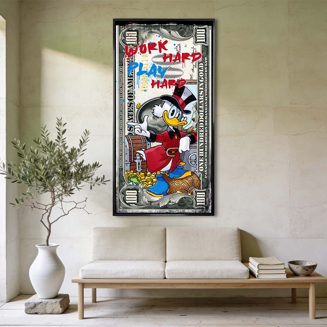 Obraz na płótnie Work Hard Play Hard Duck z komiksową kaczą postacią, monetami i stylizowanym banknotem, pop-artowy wydruk galeryjny.