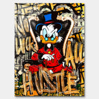 Obraz na szkle akrylowym z kaczą postacią finansisty, banknotami, monetami i graffiti „No Luck All Hustle”, nowoczesny wydruk galeryjny street art.