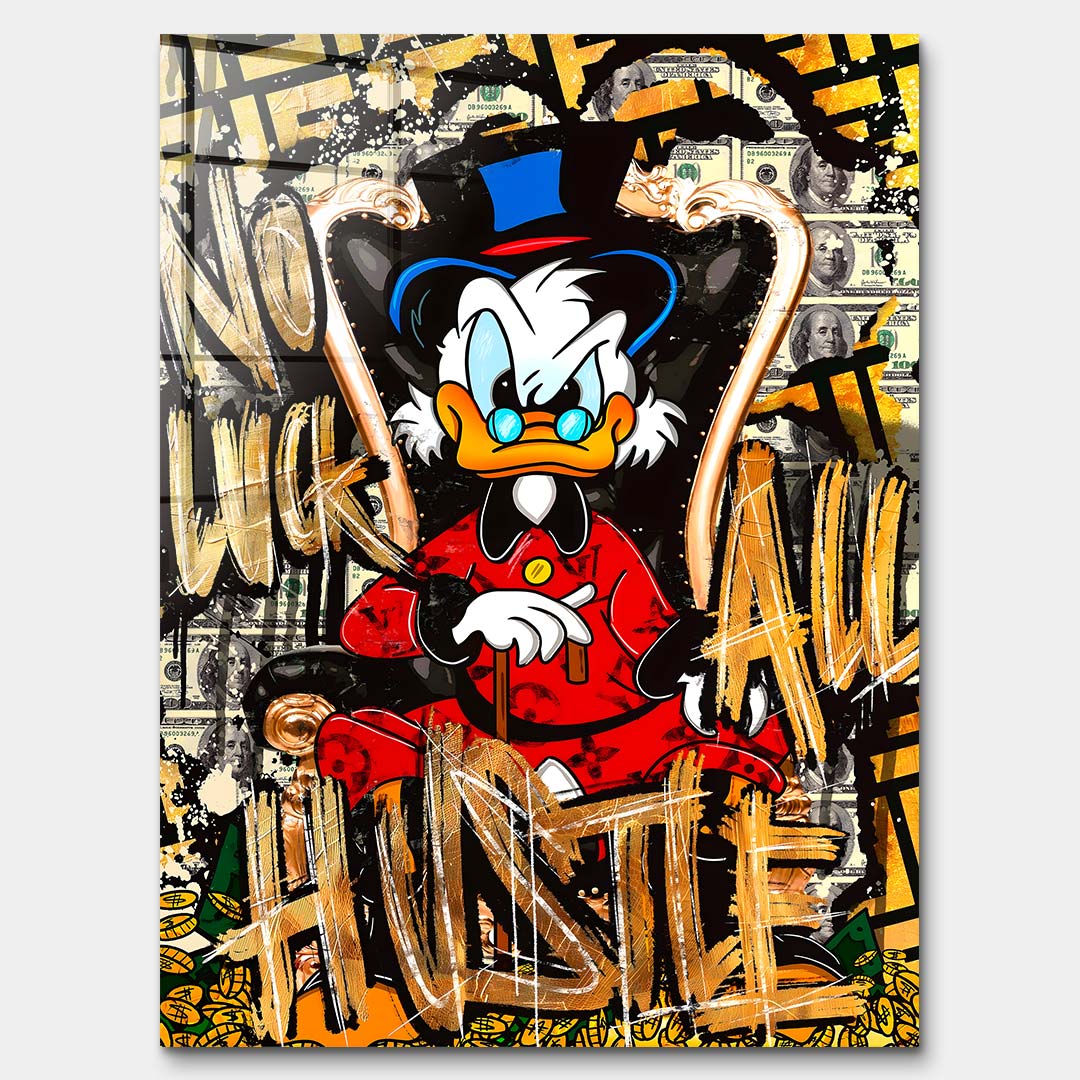 Obraz na szkle akrylowym z kaczą postacią finansisty, banknotami, monetami i graffiti „No Luck All Hustle”, nowoczesny wydruk galeryjny street art.