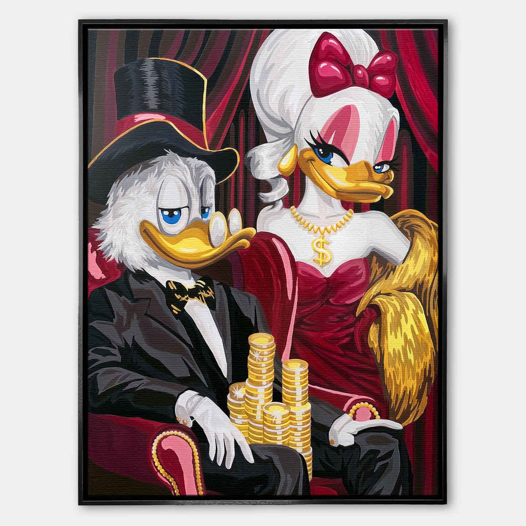 Obraz na płótnie Old Money Duck – elegancka para kaczek, złote monety i czerwone wnętrze w stylu pop art, nowoczesny wydruk galeryjny.