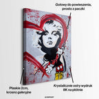 Nowoczesny obraz na płótnie pop-art z czarno-białym portretem kobiety, czerwonym graffiti i rysunkową postacią czarnej myszki z puszką sprayu.